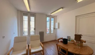  LOCAL COMMERCIAL 80 m² LAMBALLE