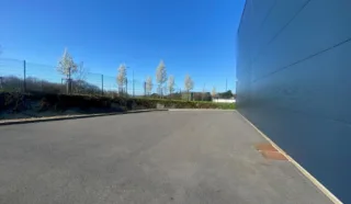  LOCAL COMMERCIAL / BUREAUX 300 m² SAINT-MARTIN-DES-CHAMPS