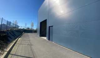  LOCAL COMMERCIAL / BUREAUX 300 m² SAINT-MARTIN-DES-CHAMPS