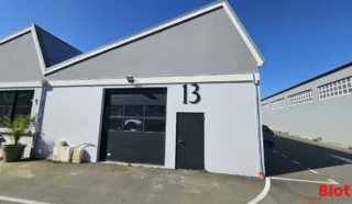  LOCAL D'ACTIVITES 290 m² BREST