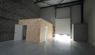  CELLULE D'ACTIVITES THORIGNE-FOUILLARD 175 m²