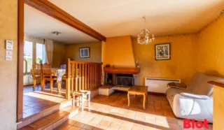 Maison 6 pièce(s)