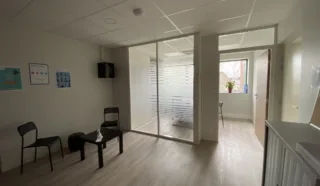  BUREAUX 87 m² SAINT-GREGOIRE