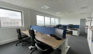  BUREAUX 2687 M² SAINT HERBLAIN