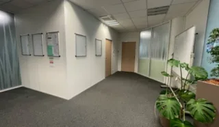  BUREAUX 2687 M² SAINT HERBLAIN