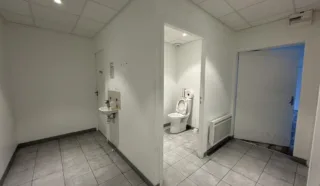  LOCAUX D'ACTIVITÉS 2 400 M² GENESTON