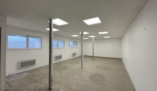  LOCAUX D'ACTIVITÉS 2 400 M² GENESTON