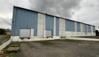  LOCAUX D'ACTIVITÉS 2 400 M² GENESTON