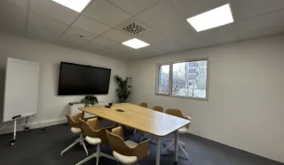  BUREAUX 98 M² NANTES