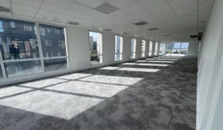  ALOUER BUREAUX NEUFS LA COURROUZE 350 m² ST JACQUES