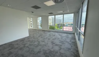  ALOUER BUREAUX NEUFS LA COURROUZE 350 m² ST JACQUES