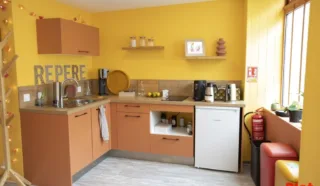  LOCAUX COMMERCIAUX 88 M² REZÉ