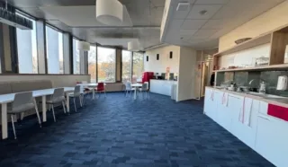  BUREAUX 378 m² SAINT HERBLAIN