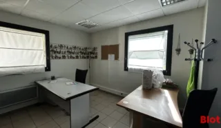  BUREAUX 207 m² BRUZ