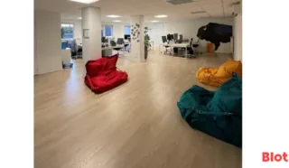  BUREAUX 262 M² NANTES