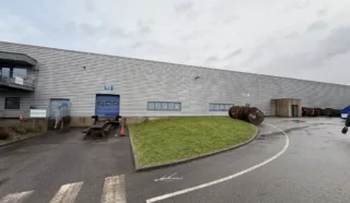  BATIMENT INDUSTRIEL GUICHEN 2500 m²
