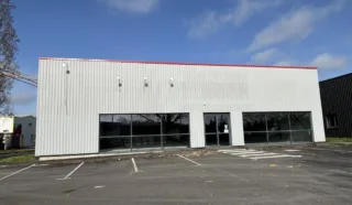  LOCAL D'ACTIVITES 355 m² env CARQUEFOU NANTES EST