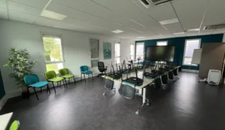  BUREAUX 700 M² BOUGUENAIS