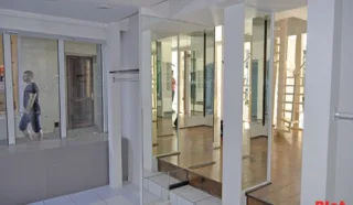  LOCAL COMMERCIAL 102 m²