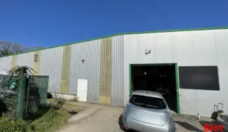 LOCAUX D'ACTIVITÉS 300 M² SAINT ANDRE DES EAUX