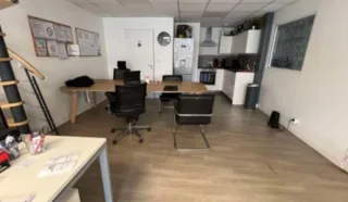  LOCAL D'ACTIVITES PACE 270 m²