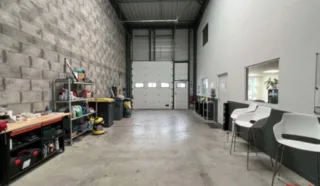  LOCAL D'ACTIVITES PACE 270 m²