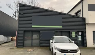  LOCAL ACTIVITÉS 200 m² LA MEZIERE