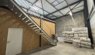  CELLULE D'ACTIVITÉS 173 m² TREILLIÈRES