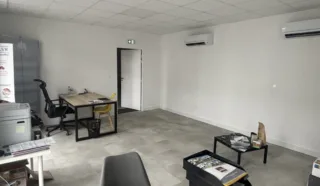  CELLULE D'ACTIVITÉS 173 m² TREILLIÈRES