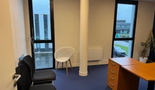  BUREAUX 18 m² GUIPAVAS