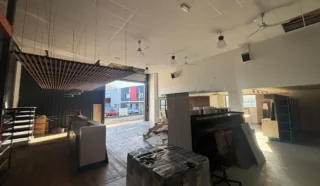  LOCAUX D'ACTIVITÉS 300 M² COUERON