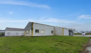  LOCAL D'ACTIVITÉS ELVEN 304 m²