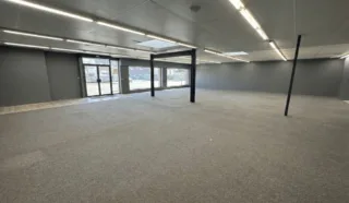  LOCAL COMMERCIAL 306 m² LORIENT