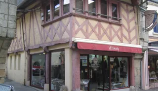  IMMEUBLE COMMERCIAL PONTIVY 255 m²