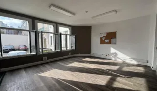  LOCAUX D'ACTIVITÉS 322 M² NANTES