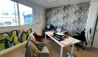  LOCAL D'ACTIVITES 320 m²