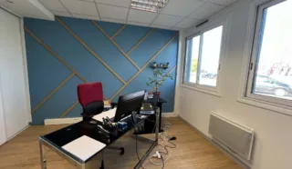  LOCAL D'ACTIVITES 320 m²