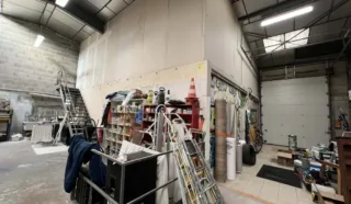  LOCAL D'ACTIVITES 320 m²