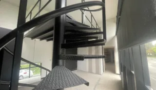  BUREAUX 99 M² LANGUEUX