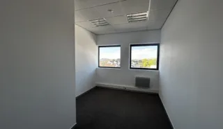  BUREAUX 151 M² NANTES
