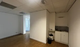  BUREAUX 151 M² NANTES