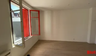  BUREAUX LOCAUX COMMERCIAUX 50 M² LA BAULE ESCOUBLAC