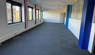  BUREAUX 2 334 M² NANTES