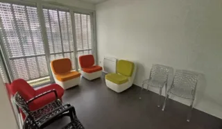  BUREAUX 150 m² GUILERS