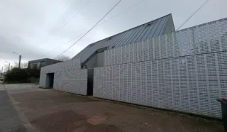  BUREAUX 150 m² GUILERS