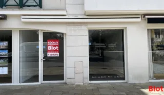  LOCAUX COMMERCIAUX 36 M² LA BAULE ESCOUBLAC