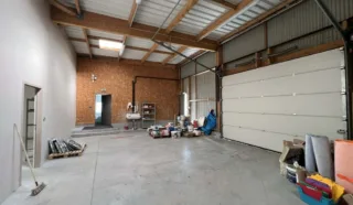 LOCAL D'ACTIVITES ACIGNE 500 m²