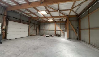  LOCAL D'ACTIVITES ACIGNE 500 m²