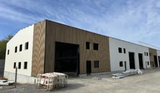  BATIMENT D'ACTIVITES 428 m² KERVIGNAC