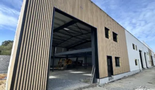  BATIMENT D'ACTIVITES 428 m² KERVIGNAC